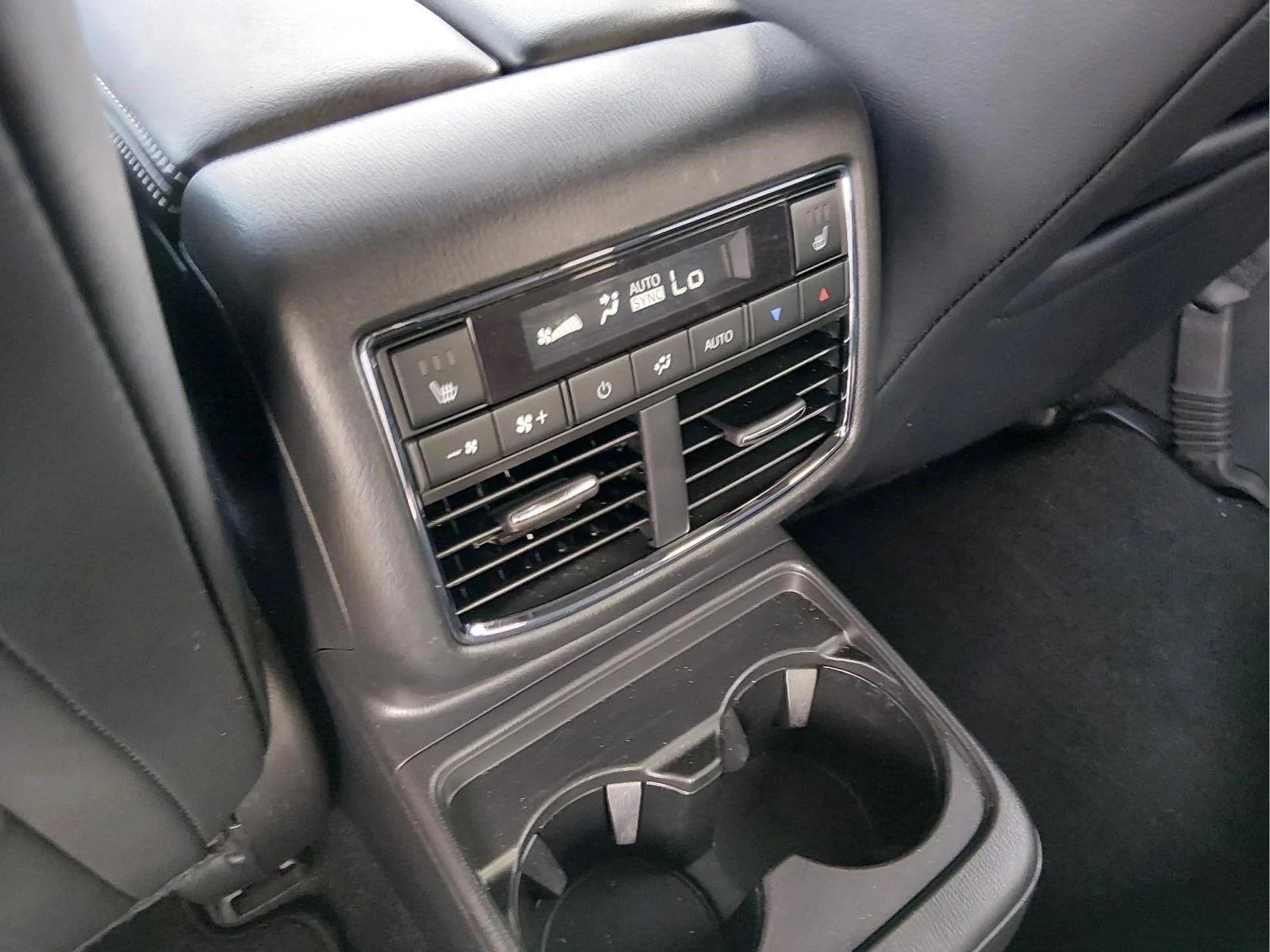 Used 2022 Sonic Silver Metallic Mazda Grand Touring image 18
