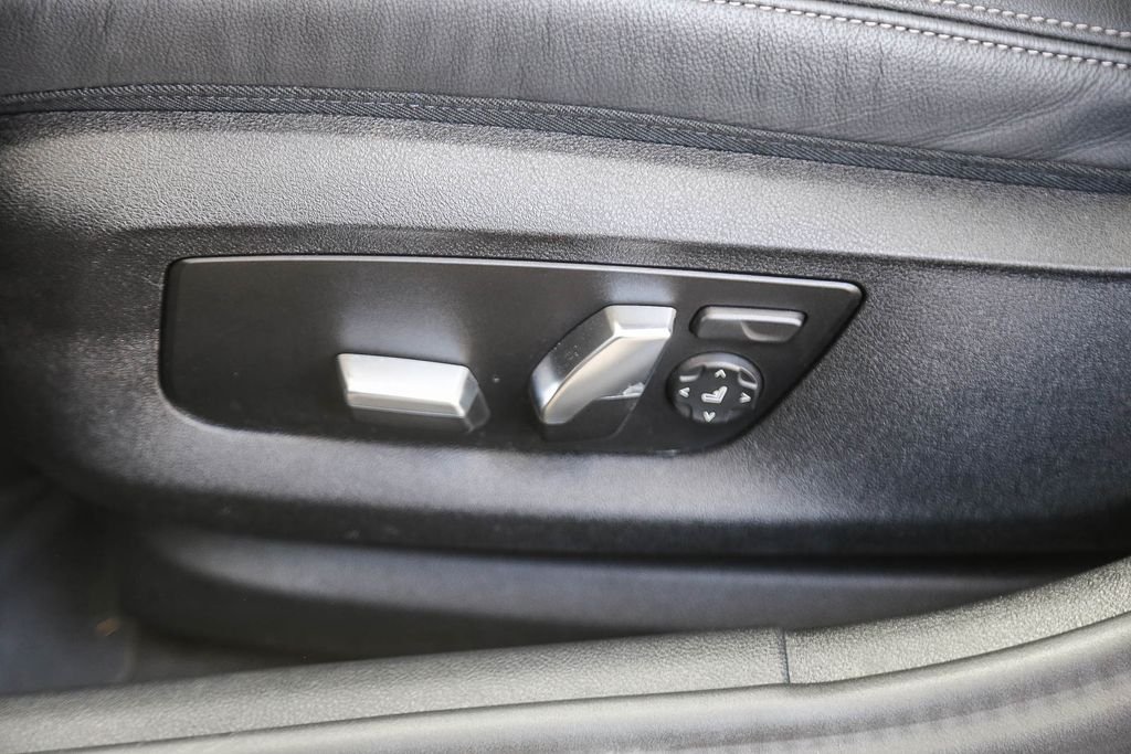 Certified Used 2023 Carbon Black Metallic BMW 540i image 18