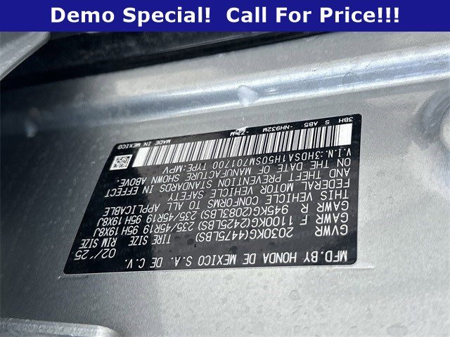 Used 2025 Silver Metallic Acura w/A-Spec Package image 26