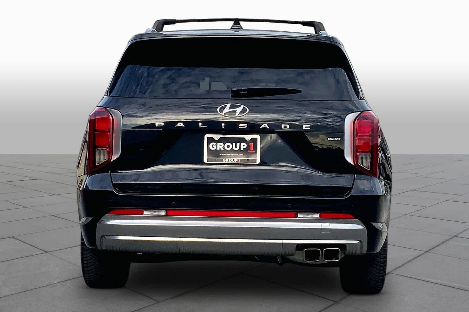 Used 2023 Abyss Black Pearl Hyundai Calligraphy image 5