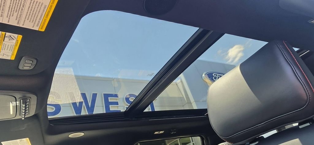 New 2026 Oxford White Ford Raptor® image 30