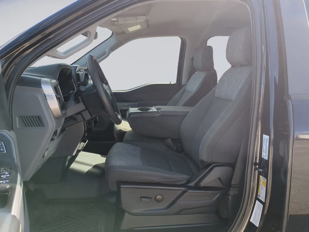 Used 2023 Black Ford XLT image 12