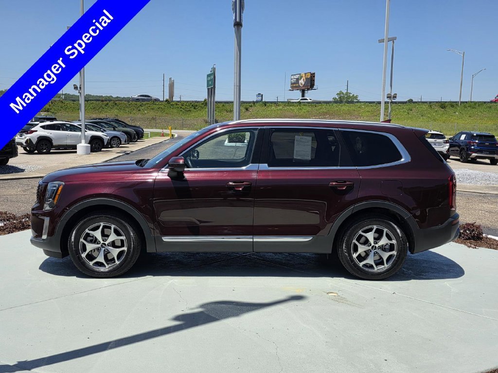 Used 2022 Purple Kia EX image 6