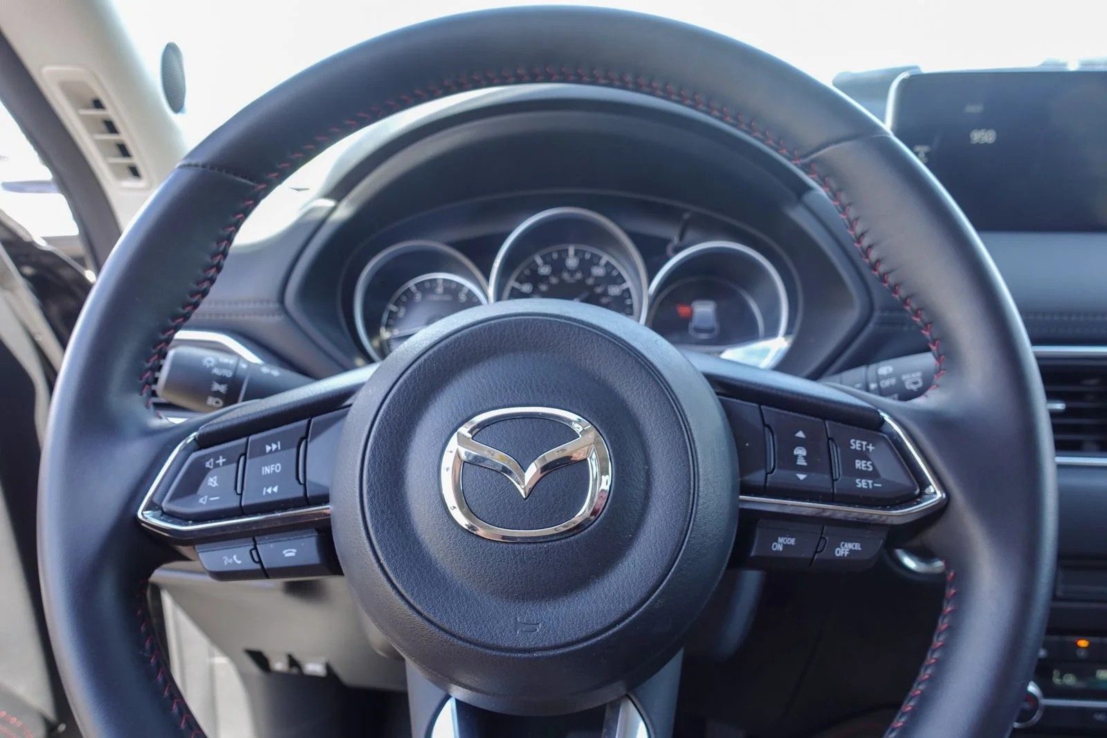 Certified Used 2025 Jet Black Mica Mazda 2.5 S Carbon Edition image 19