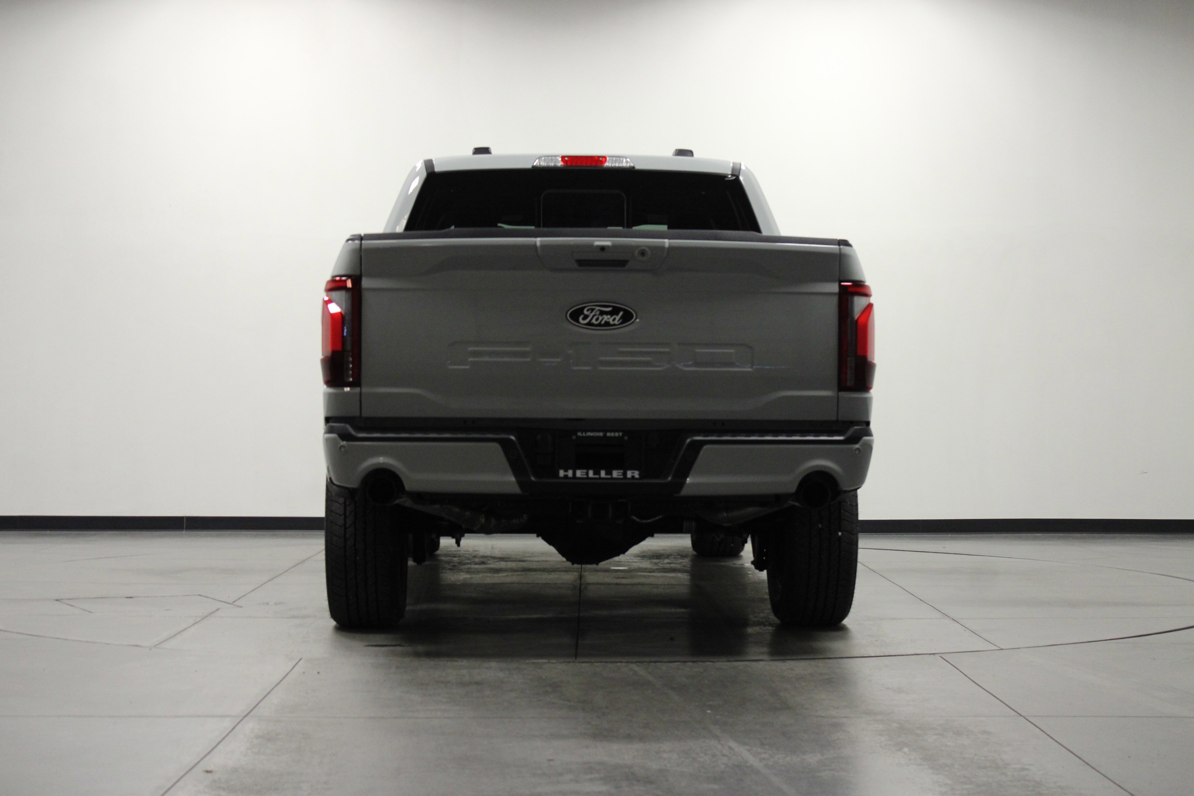 New 2026 Avalanche Ford LARIAT image 5