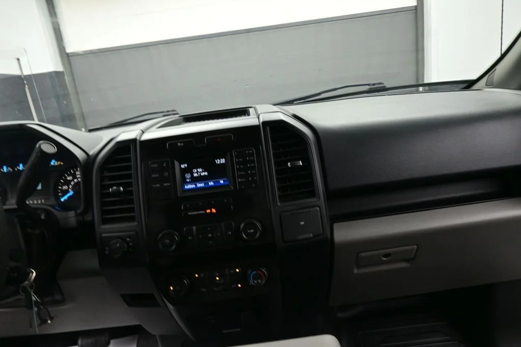 Used 2017 White Ford XL image 44