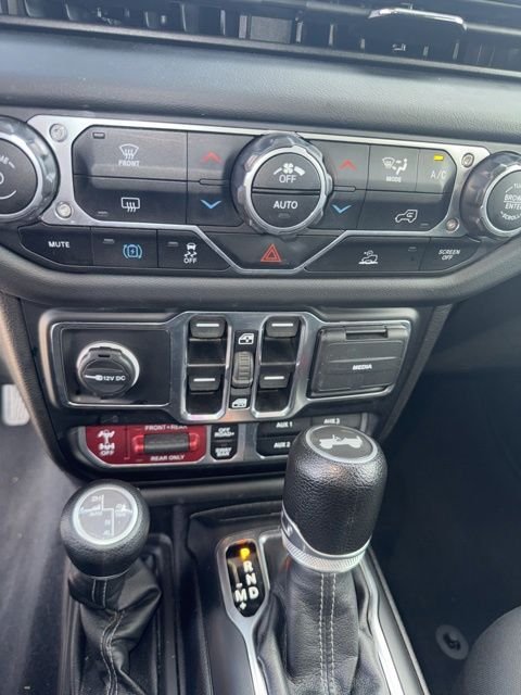Used 2024 White Jeep Rubicon 4xe image 12