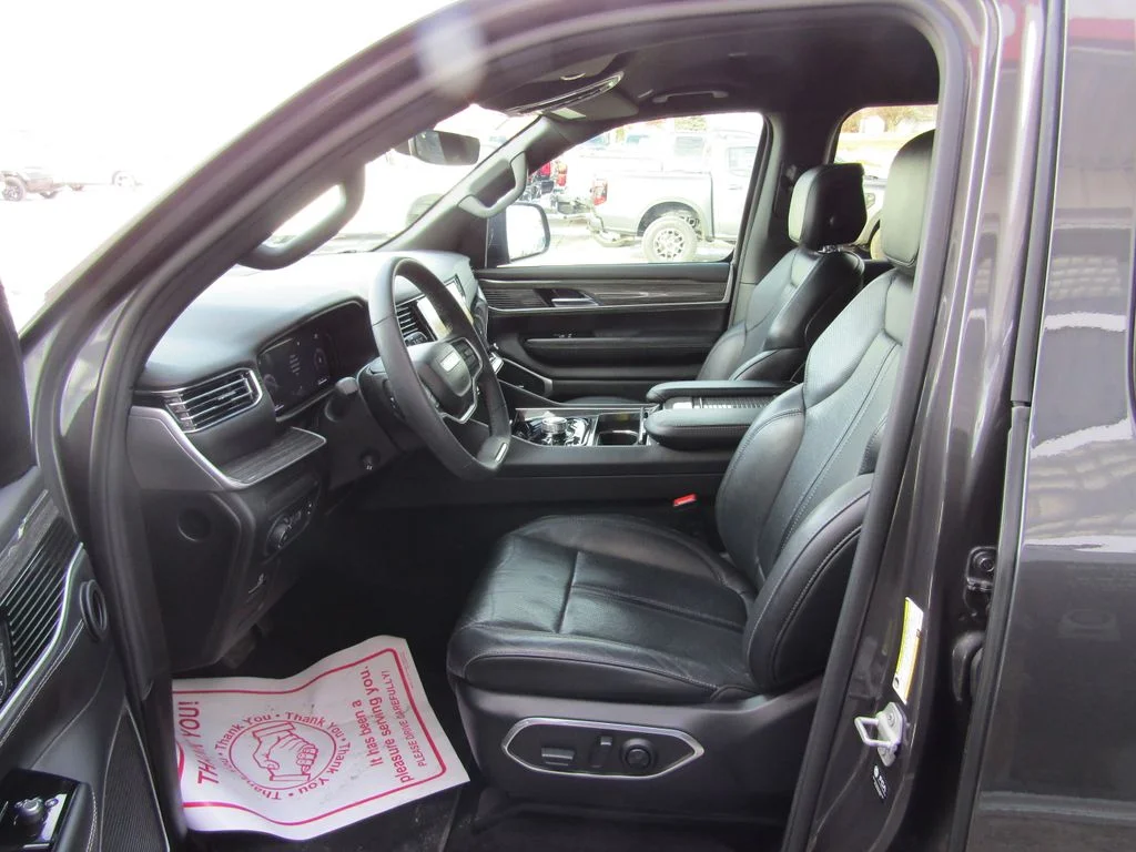 Used 2022 Gray Jeep Series III image 27