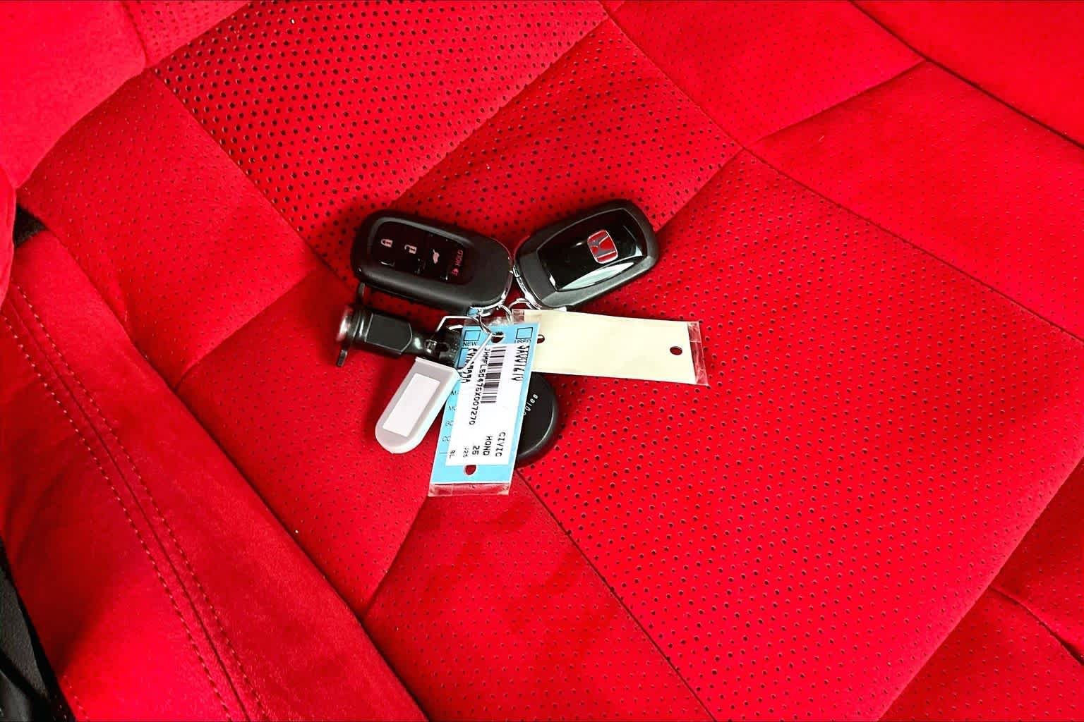 Used 2025 Boost Blue Pearl Honda  image 14