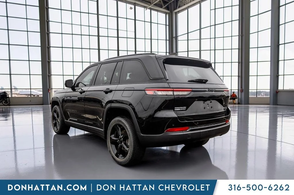 Used 2023 Black Jeep Limited image 33