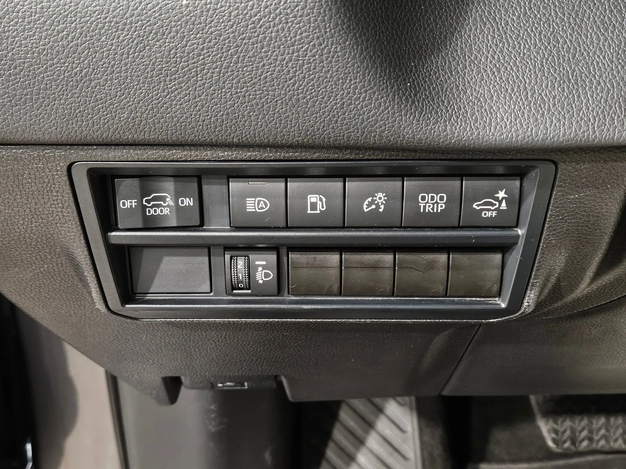 Certified Used 2025 Magnetic Gray Metallic Toyota SR5 image 26