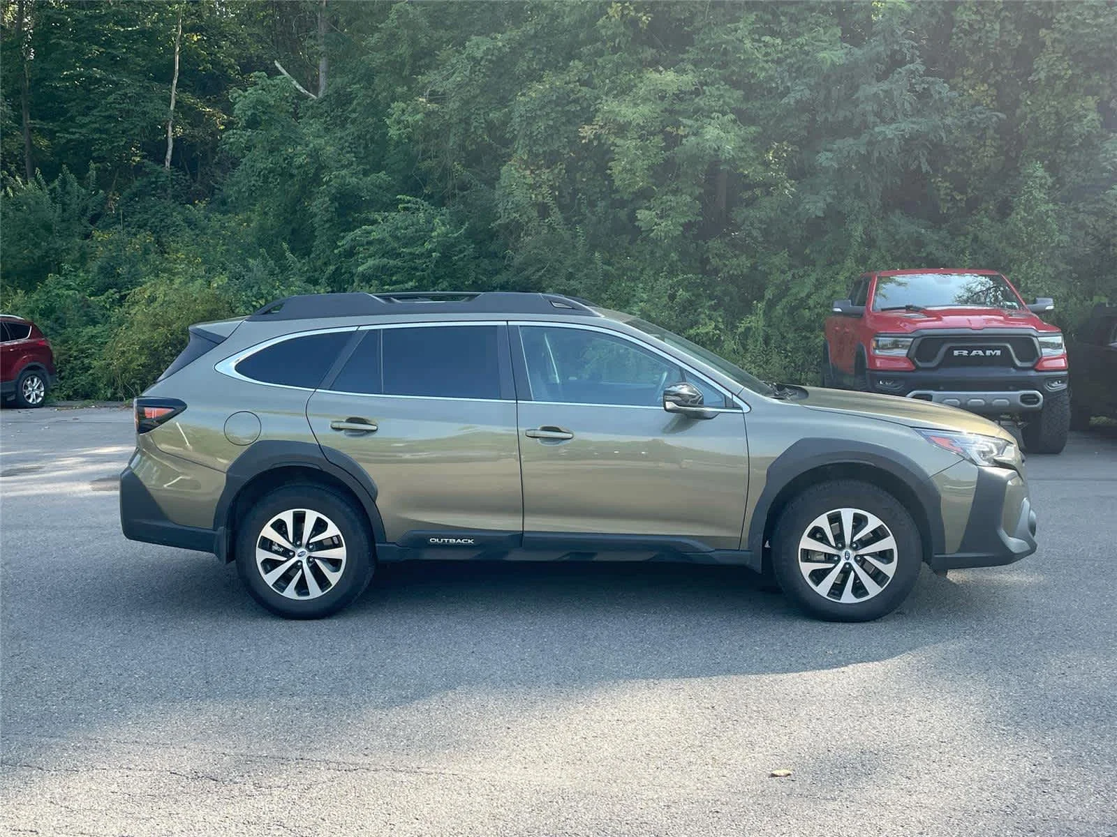 Certified Used 2025 Autumn Green Metallic Subaru Premium image 6