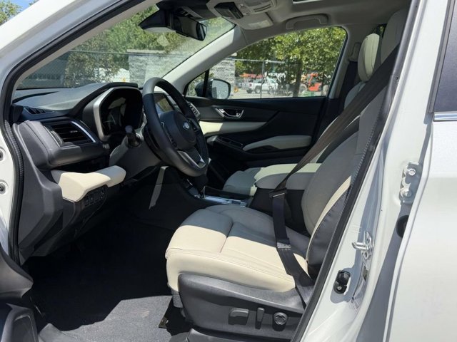 New 2026 CRYSTAL WHITE PEARL Subaru Limited 7-Passenger image 16
