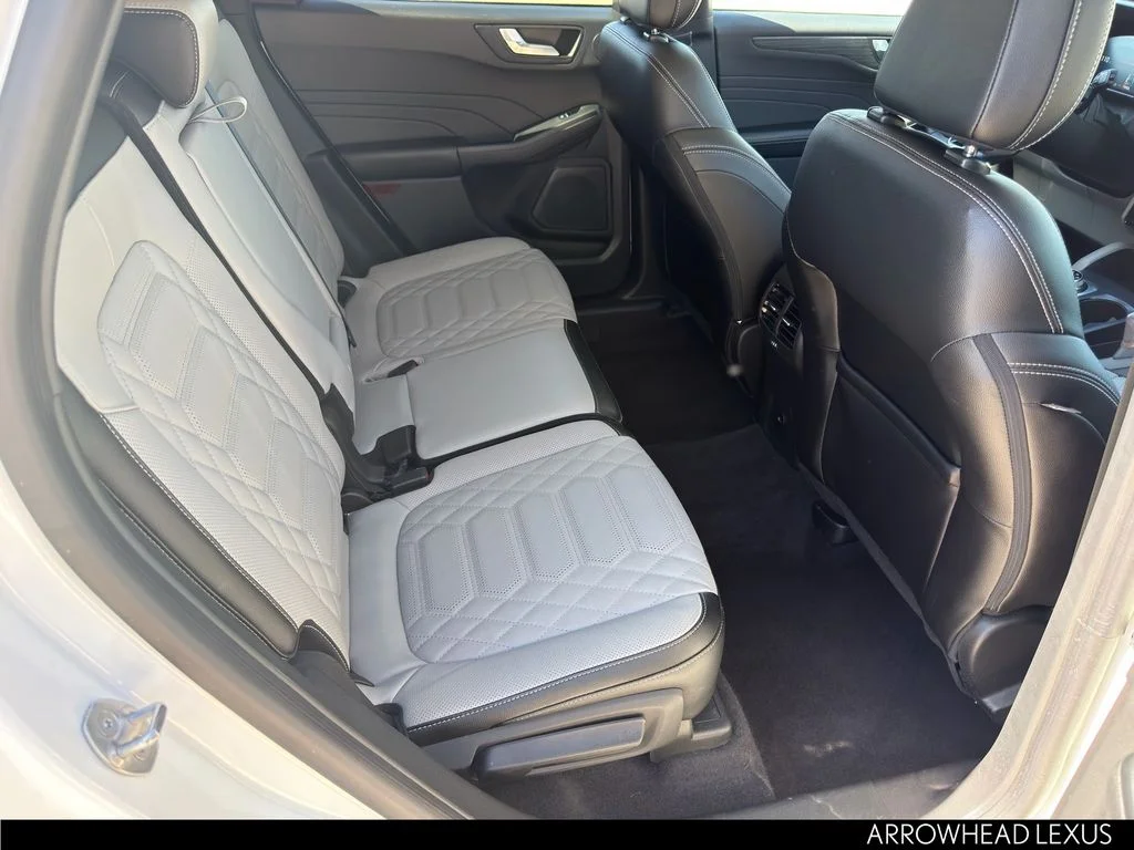 Used 2023 White Ford Platinum image 16