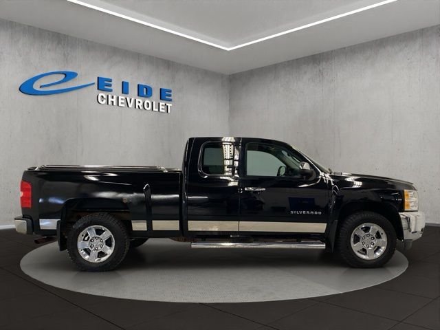 Used 2013 Black Chevrolet LT image 13