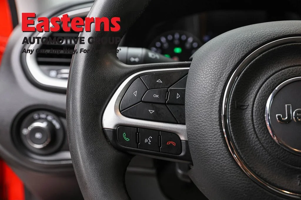 Used 2021 Red Jeep Latitude image 14