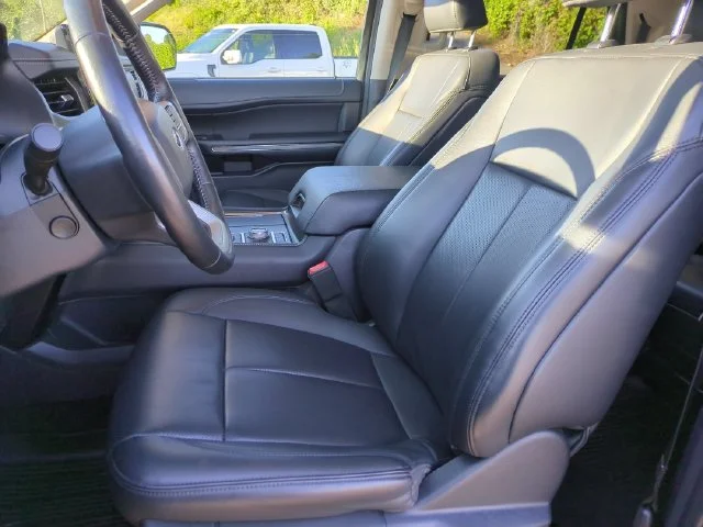Used 2024 Black Ford XLT image 14
