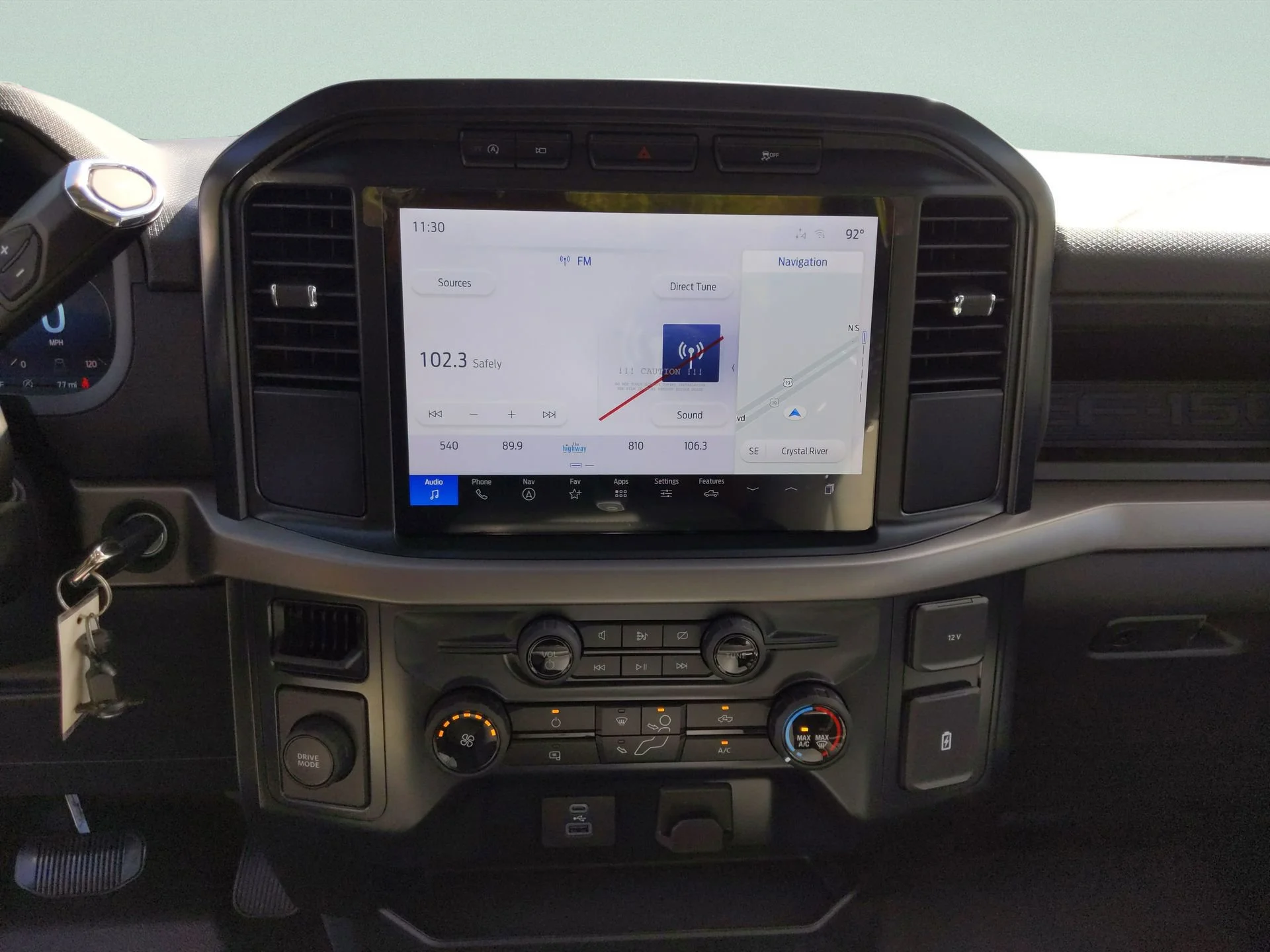 Used 2024 Oxford White Ford XL image 19