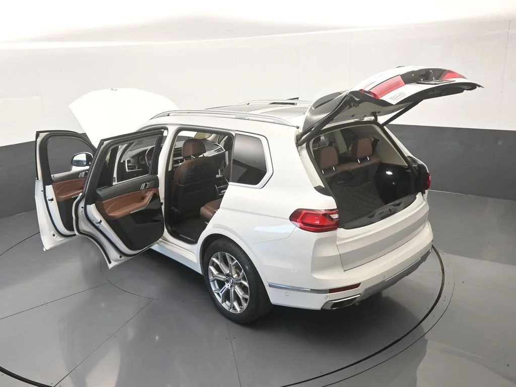 Used 2020 Mineral White Metallic BMW xDrive40i image 76