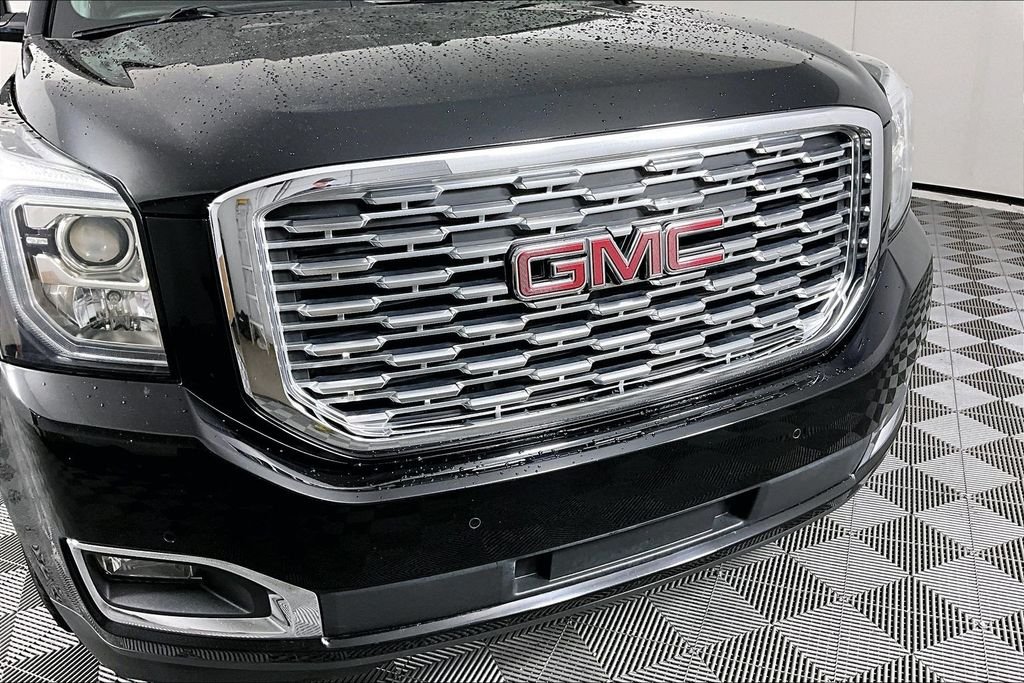Used 2019 Black GMC Denali image 32