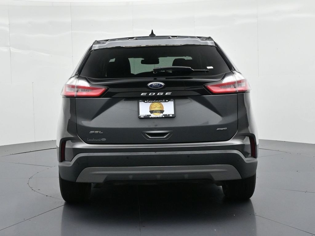 Used 2022 Gray Metallic Ford SEL image 7