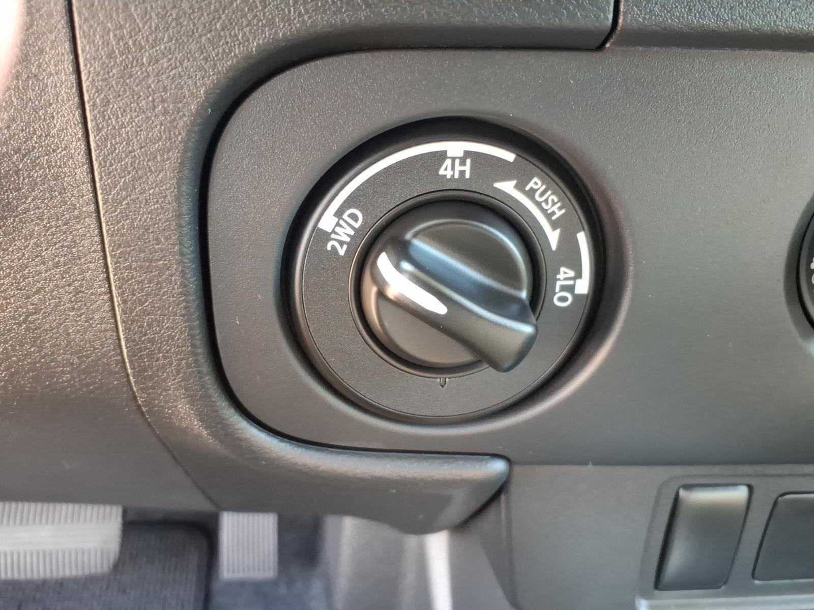 Used 2025 Gun Metallic Nissan SV image 18