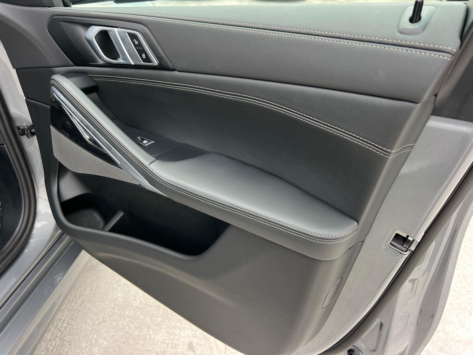 Used 2026 GRAY BMW xDrive40i image 14
