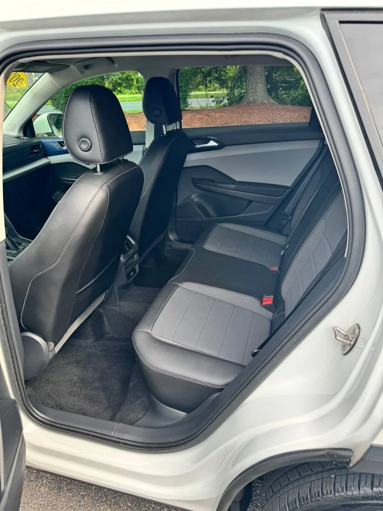 Used 2023 White Volkswagen 1.5T SE image 22