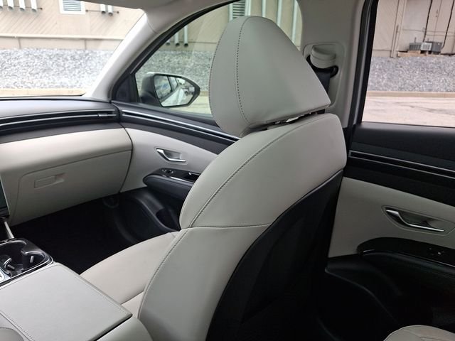 Certified Used 2024 White Hyundai SEL Convenience image 16