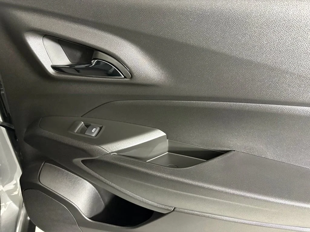 New 2026 Sterling Gray Metallic Chevrolet 2RS image 18