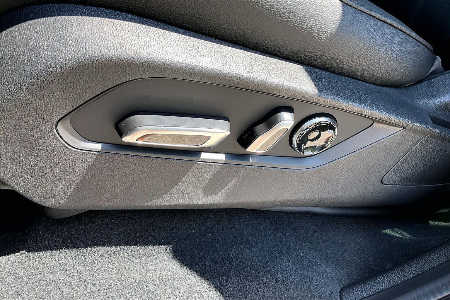New 2026 Liquid Carbon Metallic Acura  image 20