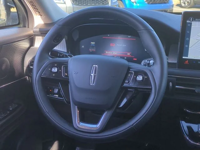 Used 2023 Gray Lincoln Standard image 31