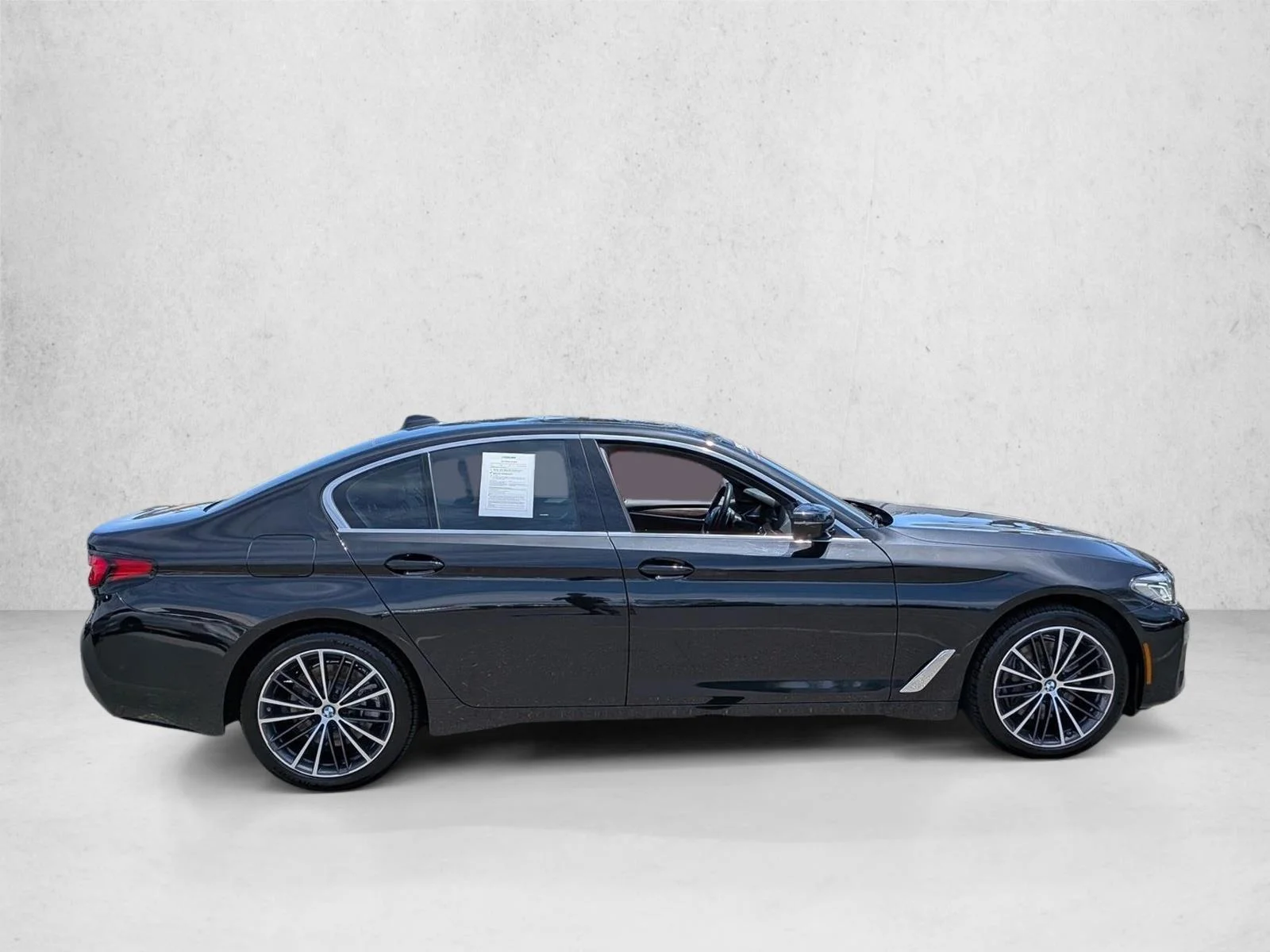 Used 2021 Black BMW 540i xDrive image 4