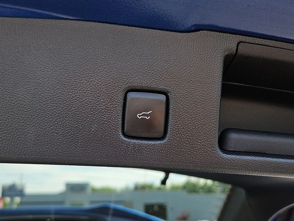 Used 2023 Blue Ford ST-Line image 30
