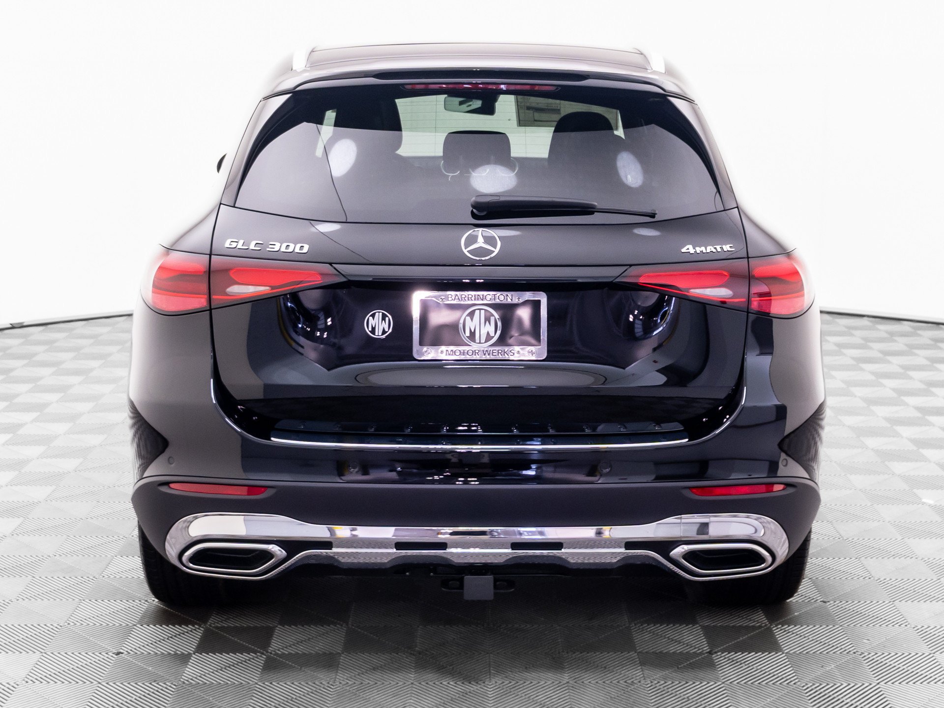 New 2027 Black Mercedes-Benz GLC 300 image 4