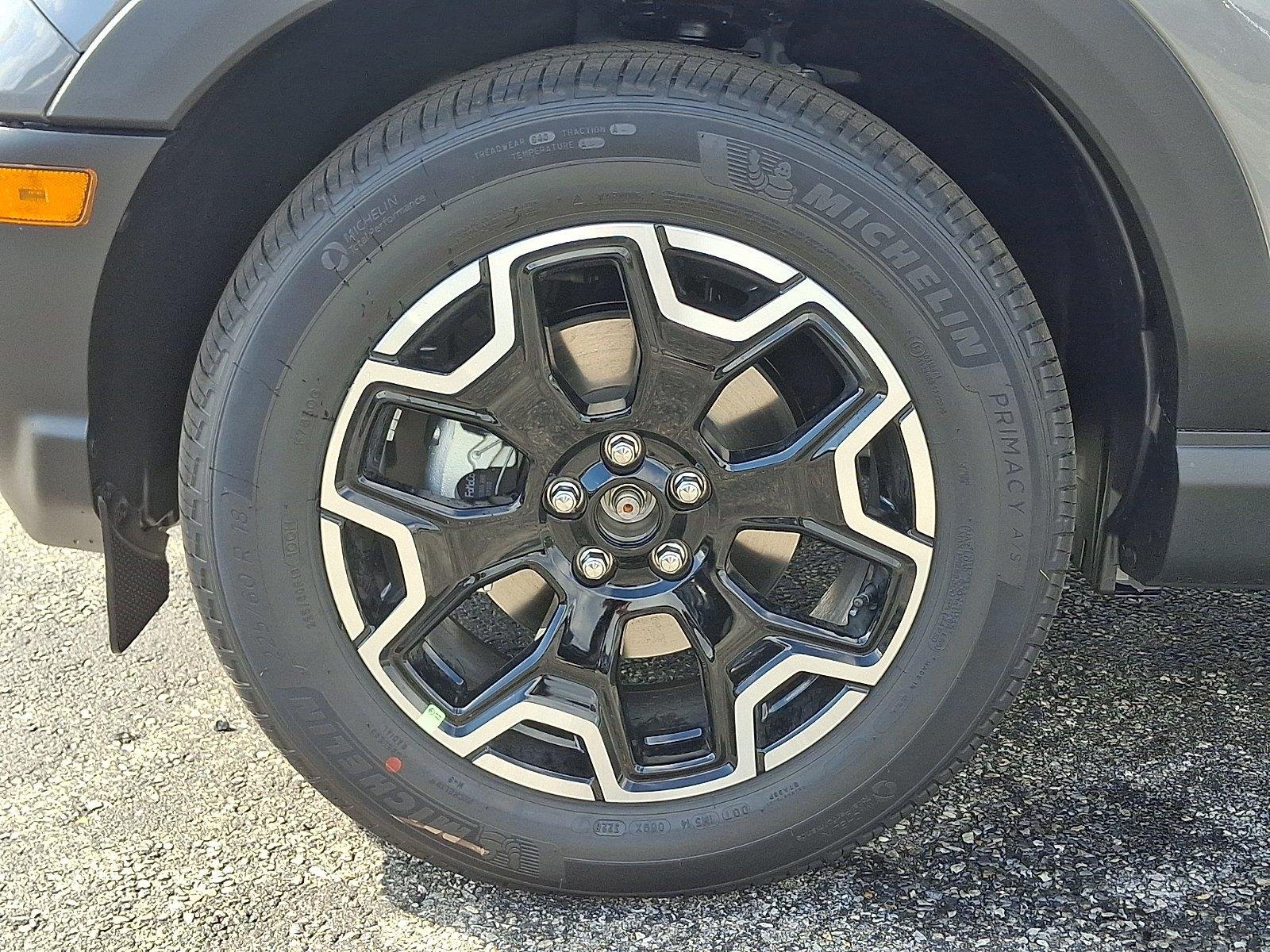 New 2026 Carbonized Gray Metallic Ford Outer Banks® image 5