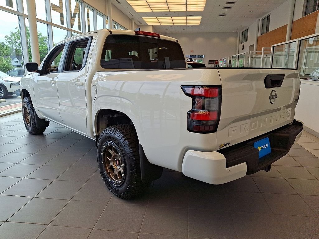New 2026 Glacier White Nissan Crew Cab SV image 2