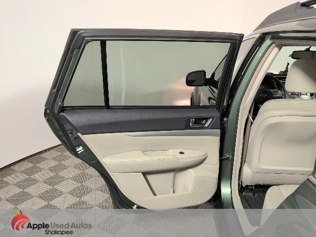 Used 2010 Green Subaru 2.5i Premium image 27