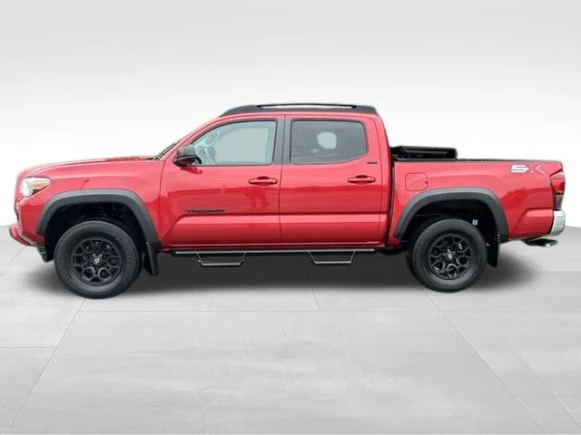 Used 2023 Red Toyota SR5 image 3