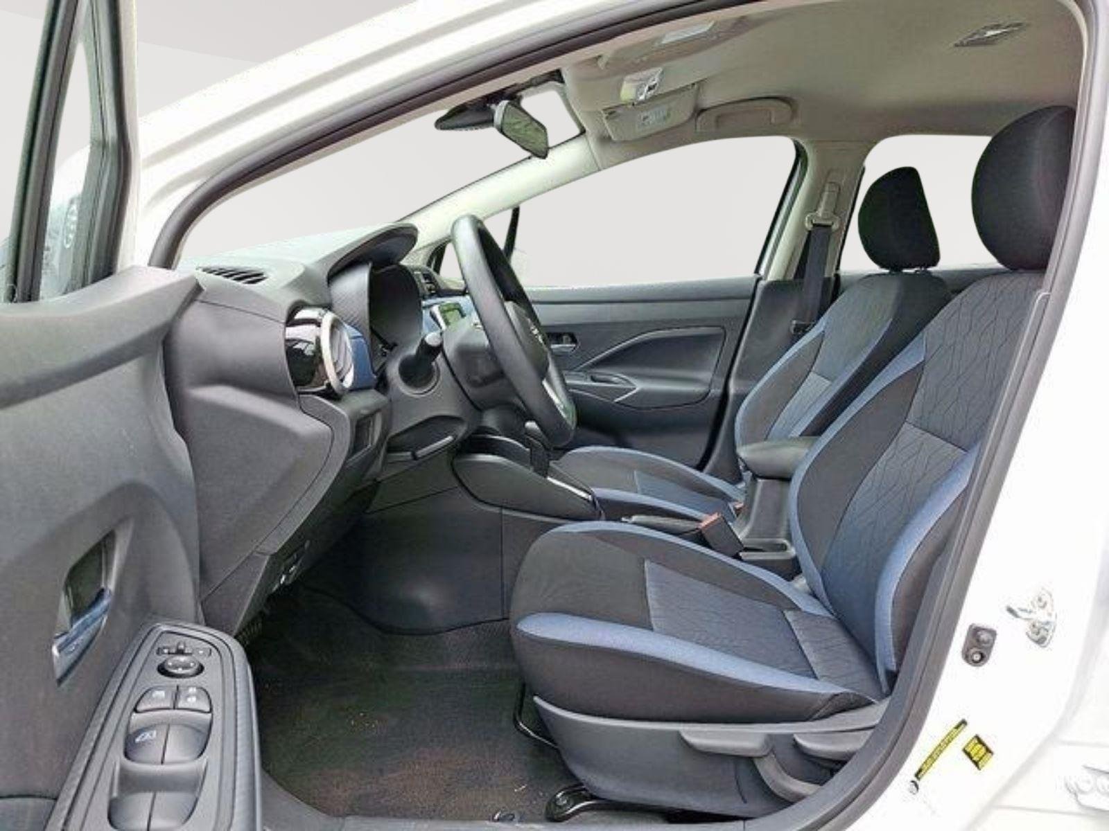 2025 Nissan Versa Sedan SV - Photo 9