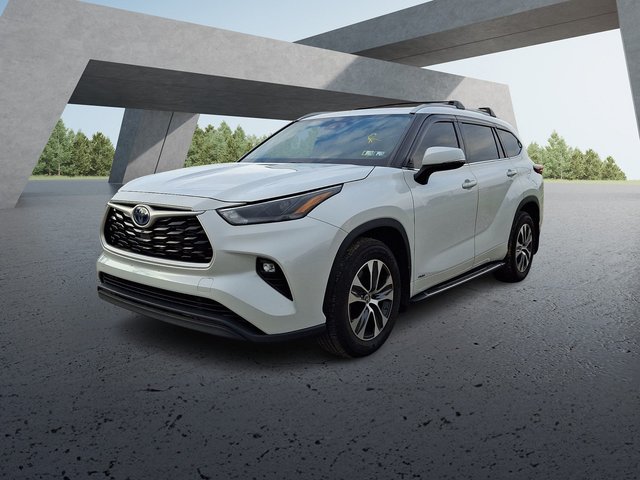 2022 Toyota Highlander Hybrid XLE