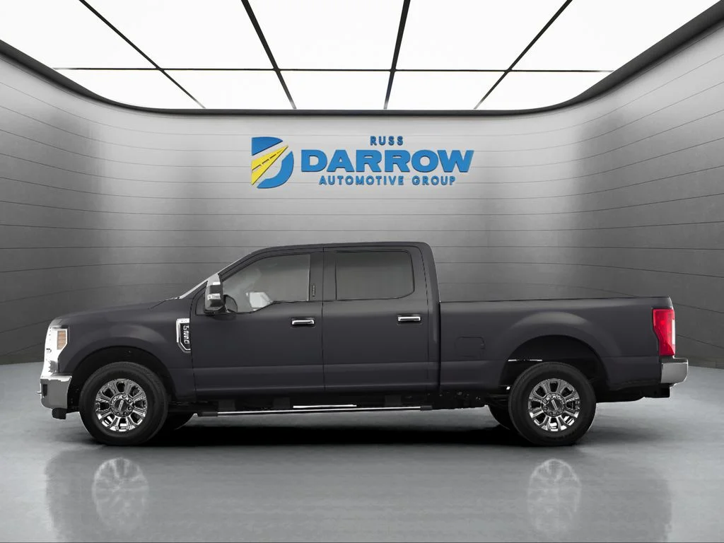 Used 2018 Gray Ford XLT image 2