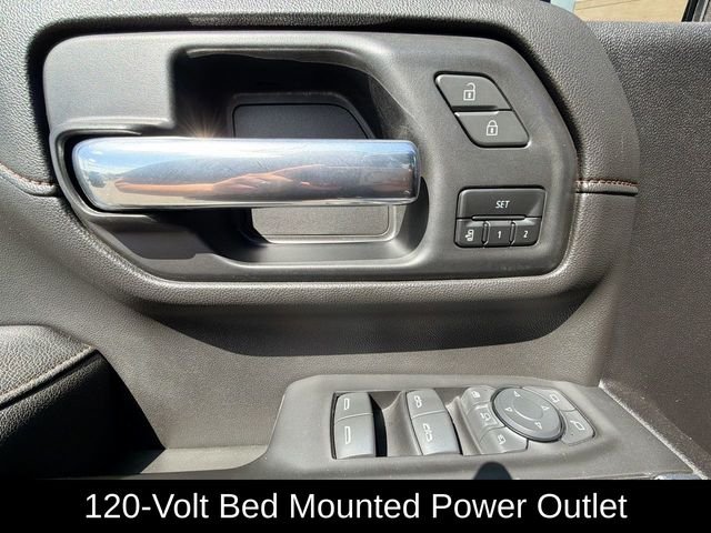 Used 2023  GMC AT4 image 21
