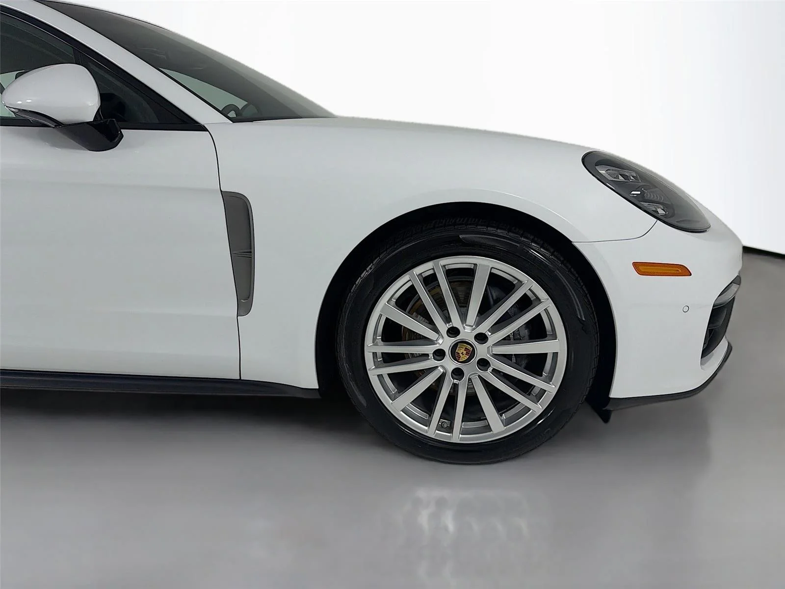 2023 Porsche Panamera Platinum Edition - Photo 28