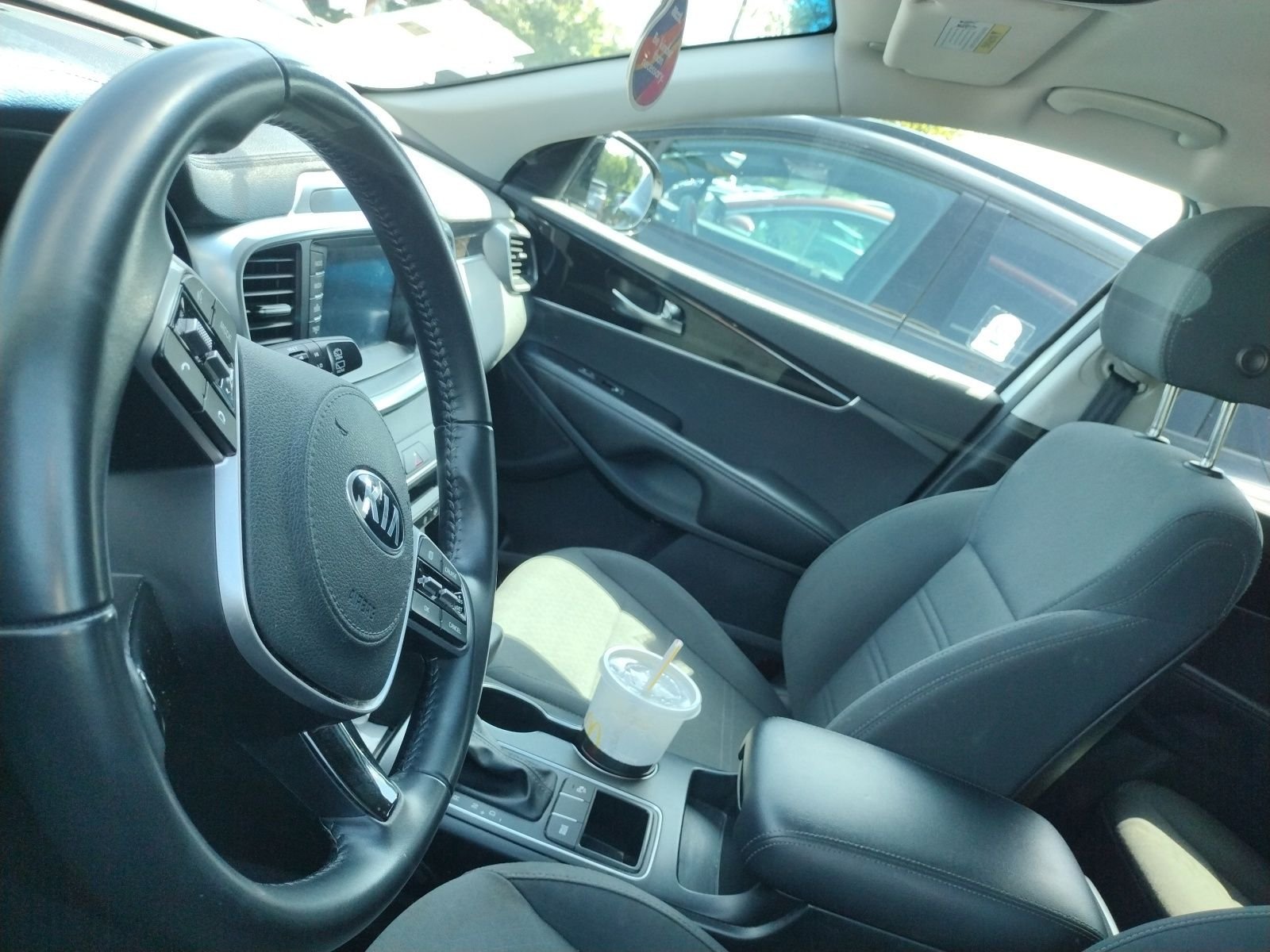 Used 2020 White Kia S image 3