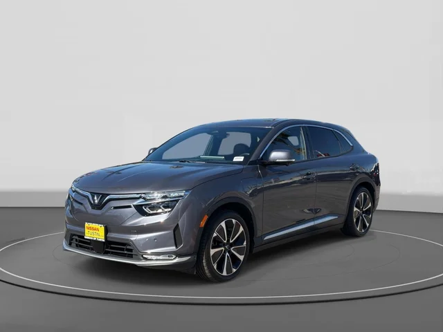 2023 VinFast VF 8 Plus