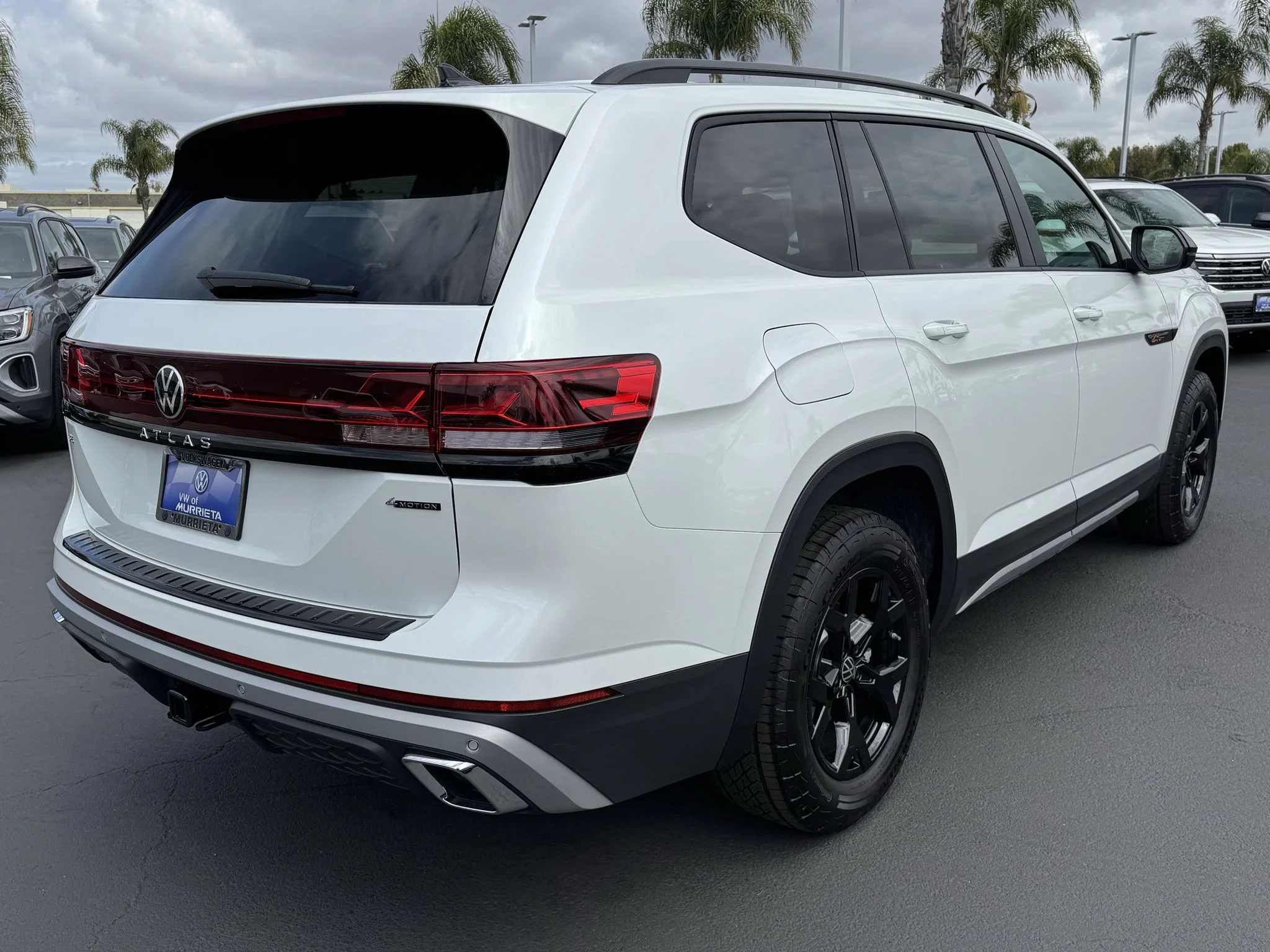 New 2026 Opal White Pearl Volkswagen 2.0T Peak Edition image 7