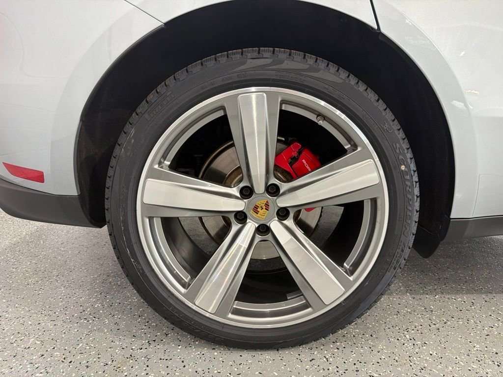 2024 Porsche Macan S - Photo 11
