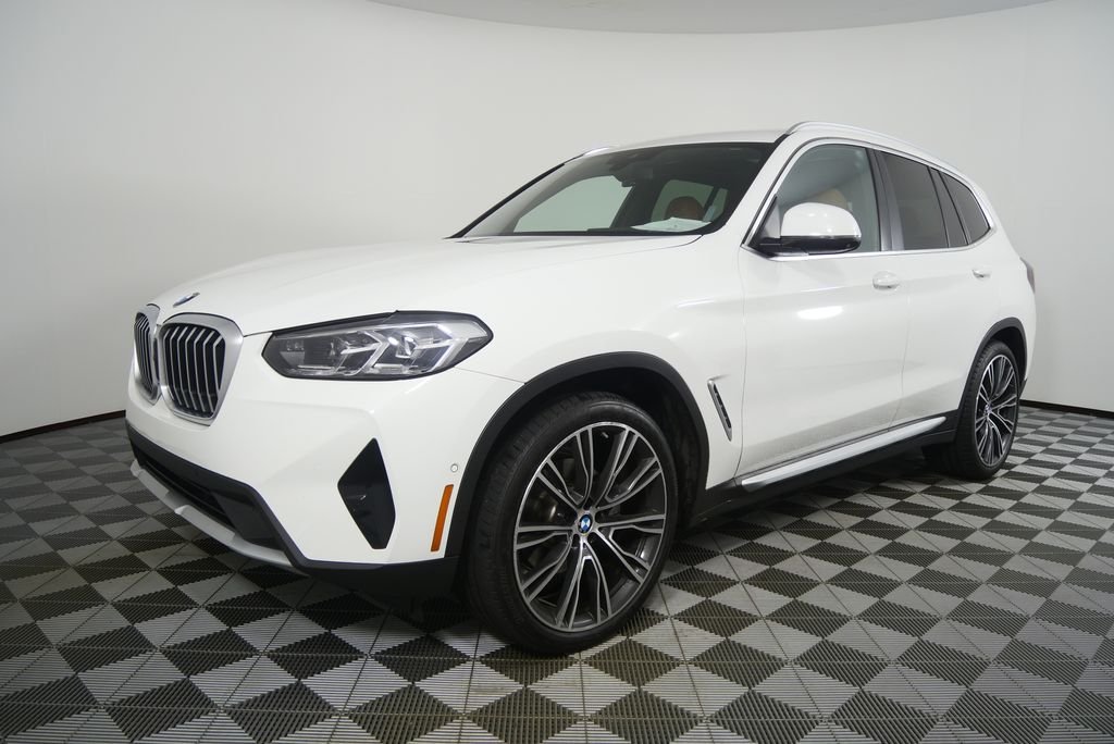 Certified Used 2024 Alpine White BMW sDrive30i image 7