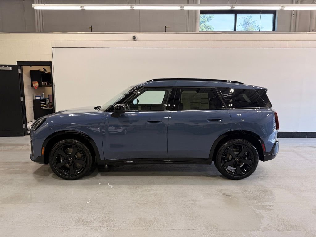 New 2027 Slate Blue Metallic MINI  image 2